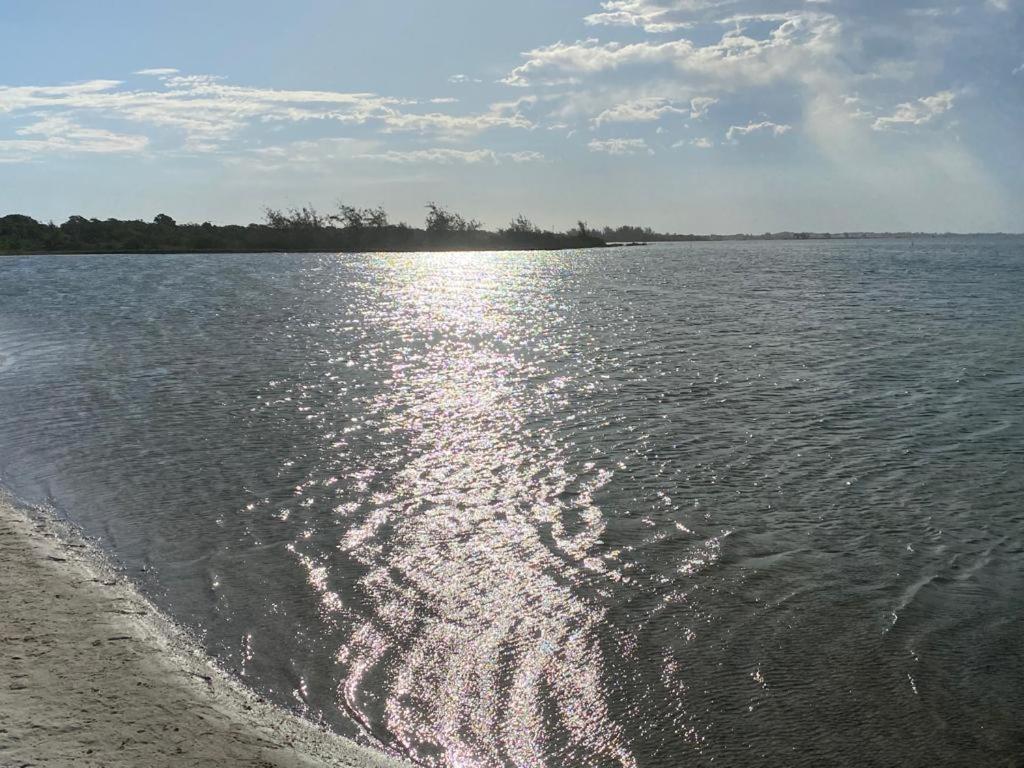 Apartamento No Golden Lake - Pe Na Areia, Agua De Coco E Cervejinha Arraial do Cabo Esterno foto